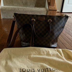 Vintage Louis Vuitton hand bag